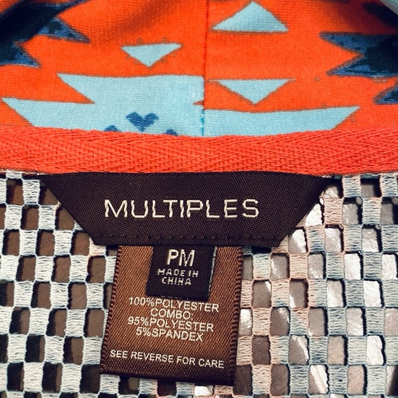 Multiples Blue White Red Aztec 3/4 Button Sleeves Western Perforated Cardigan PM - Picture 11 of 13